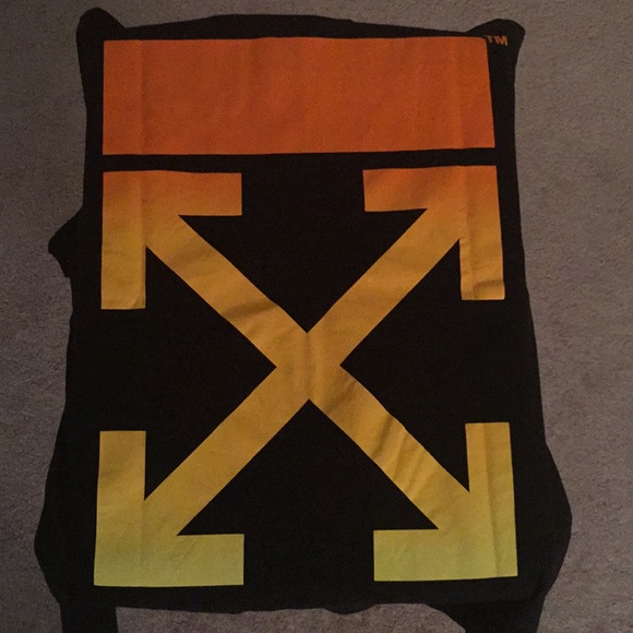 Off white t shirt - Picture 2 of 4